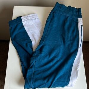 Fabletics High Waisted Sweatpants